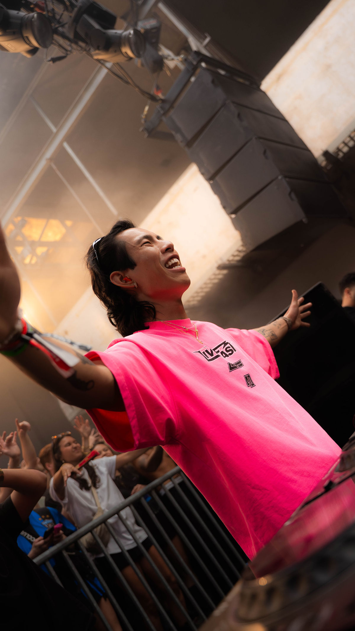 Loading... just a sec